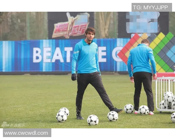 多球星同台竞技展现花式足球魅力掀起青春运动激情风潮