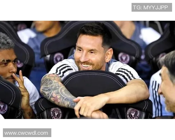 足球明星场边风采：球场外的激情与领导力展示